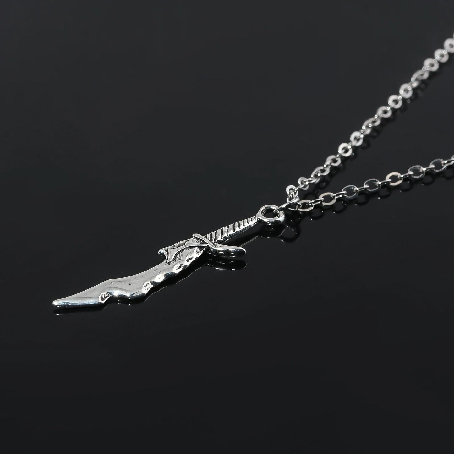 Sung Jin Woo | Necklace